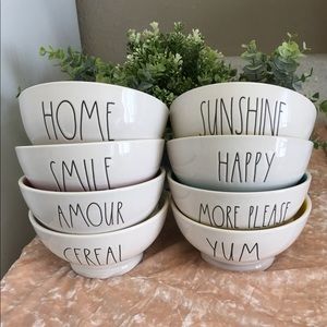 Rae Dunn Bowls Set Of 8